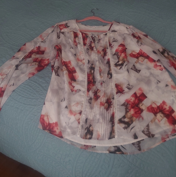 Blouse - Picture 2 of 4